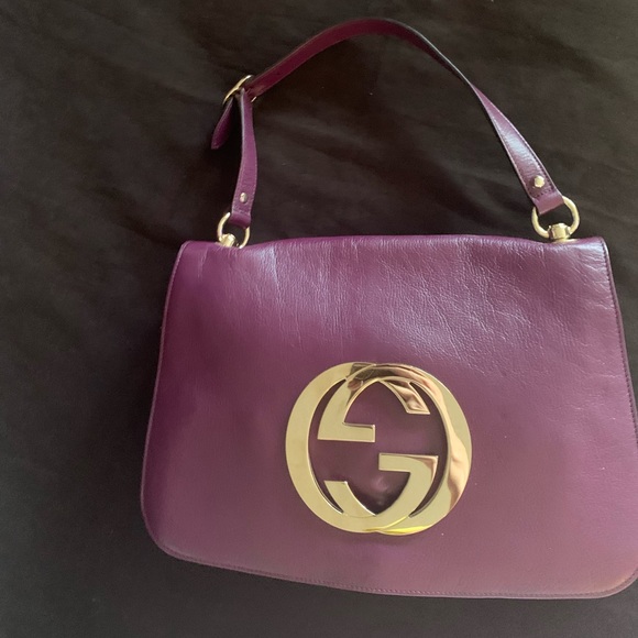 Auth Gucci purple leather flap over shoulder bag